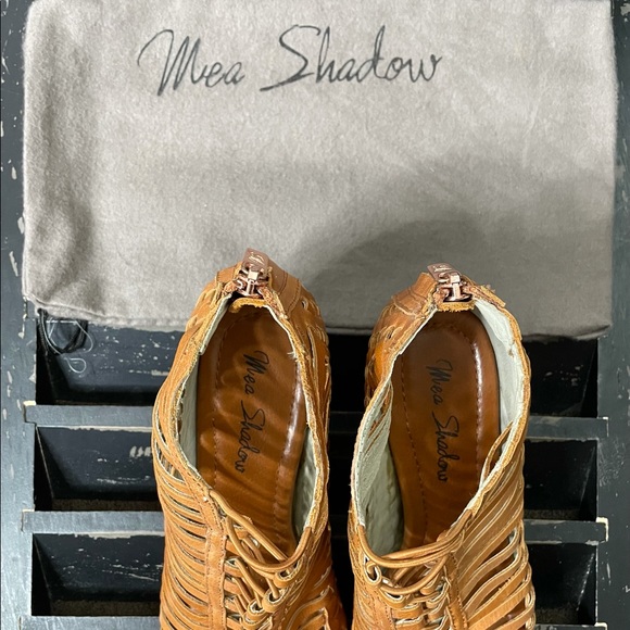 MEA SHADOW Edvige Veggie Leather Wedge Heel Sandal - Picture 9 of 12